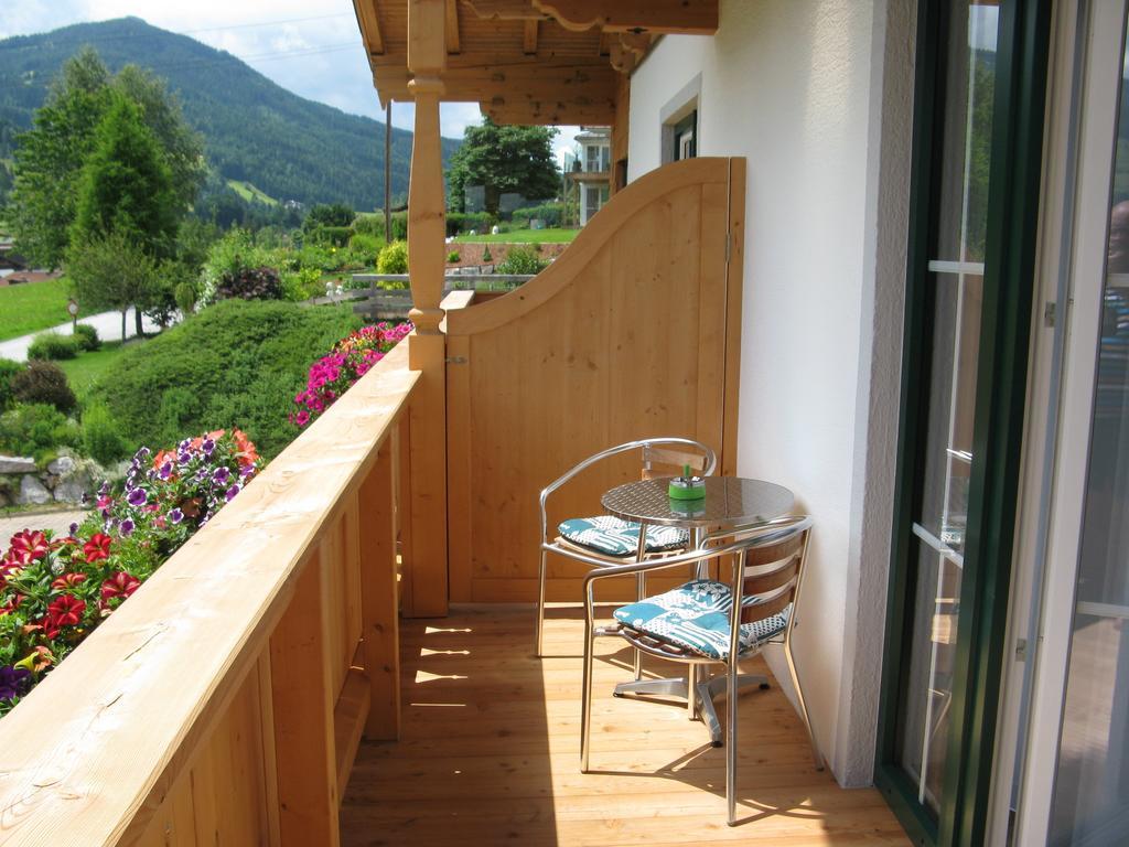 Ferienpension Bierbaumer Leogang Zimmer foto